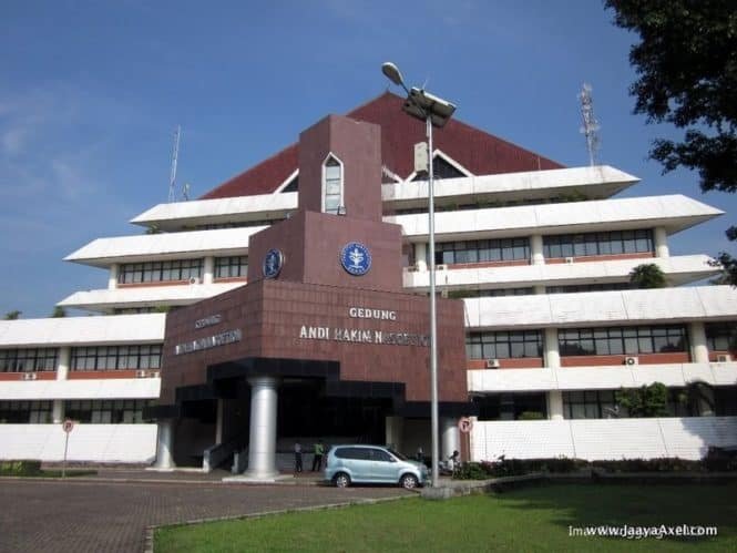 Institut Pertanian Bogor Building