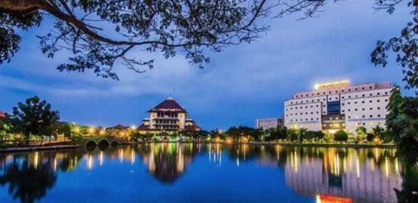 Airlangga University | Malaysia Jay Excel Medic | Study Medicine